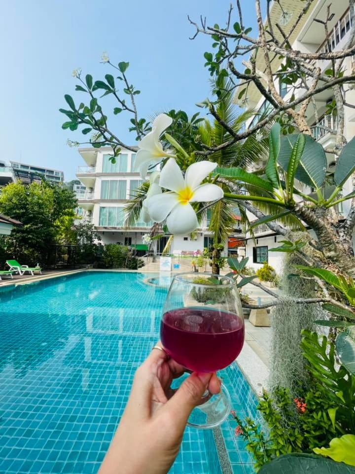 Dipantai Boutique Beach Resort Patong Bagian luar foto