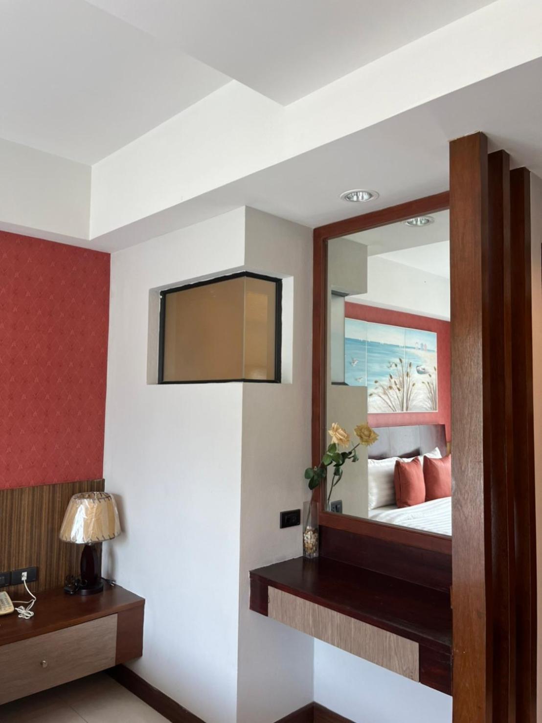 Dipantai Boutique Beach Resort Patong Bagian luar foto