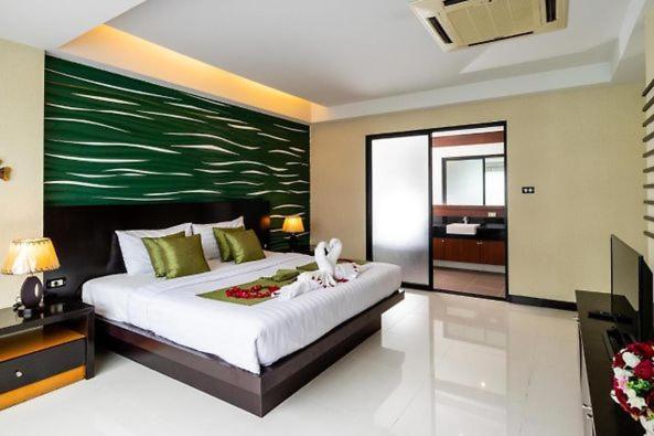 Dipantai Boutique Beach Resort Patong Bagian luar foto